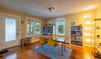 61 Hudson Ave, Athens, OH 45701