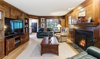 3609 Hermitage Dr, Berkeley Lake, GA 30096