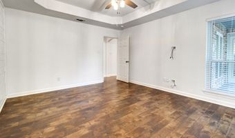 208 James St, Aledo, TX 76008