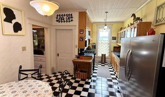 619 Q St, Aurora, NE 68818