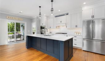 48 TRAVELERS Ct, East Greenwich, RI 02818