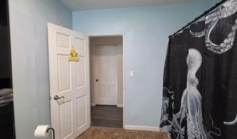 210 W Montford Ave, Ada, OH 45810