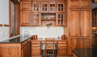 879 N 200 Rd, Baldwin City, KS 66006