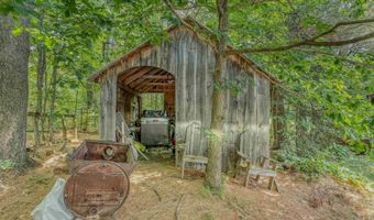 225 Pettyboro Rd, Bath, NH 03740
