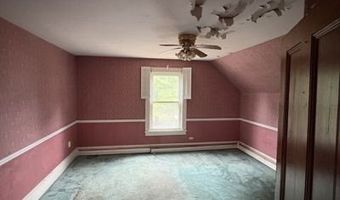 2-4 Elmwood St, Amesbury, MA 01913