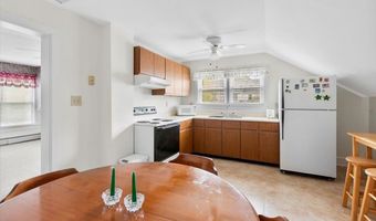 211 School St, Bennington, VT 05201