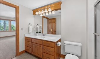 15526 Evans Rd, Basehor, KS 66007