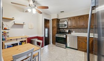 18755 Dale Ave, Allen Park, MI 48101