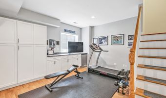 51 Faith Ln 51, Danbury, CT 06810