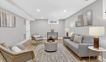 1607 N GLEBE Rd, Arlington, VA 22207