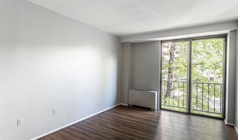 4141 N HENDERSON Rd 204, Arlington, VA 22203