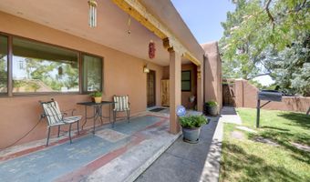 525 SOLANO Dr SE, Albuquerque, NM 87108