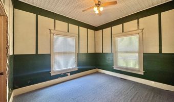 1020 N 1st St, Arkansas City, KS 67005