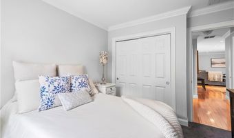 21 Starr Dr 207, Narragansett, RI 02882