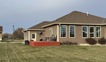 2040 Greenway Dr, Aurora, NE 68818