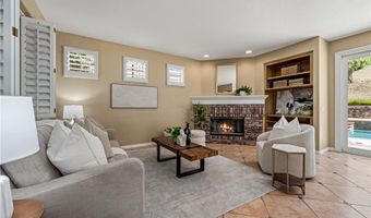 7520 E Toyon Ln, Anaheim, CA 92808
