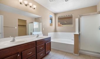905 CRISTANOS Dr, Bernalillo, NM 87004
