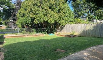 302 College Dr, Allentown, PA 18104