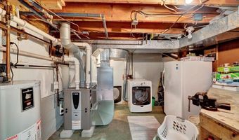 64 Sandy Ln, Burlington, VT 05408