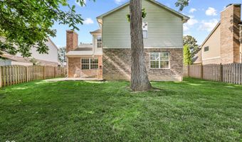 923 Stave Oak Dr, Beech Grove, IN 46107