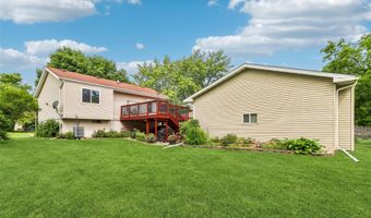 615 10th Ave NW, Altoona, IA 50009