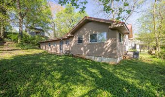 307 W College St, Athens, TN 37303