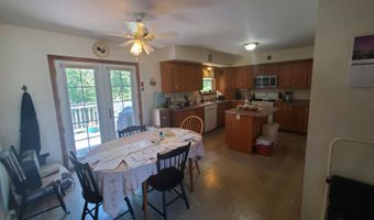 41 Dana Dr, Bangor, ME 04401