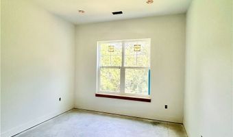 34 Smart Ln, Bella Vista, AR 72715