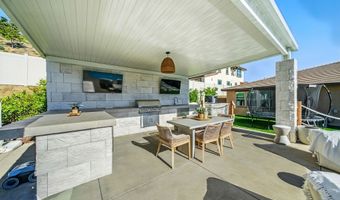 2428 Monroe Pl, Escondido, CA 92027