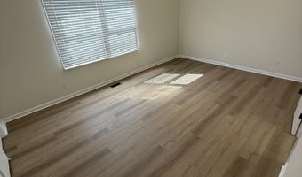 1348 Secretariat Ln, Indianapolis, IN 46217