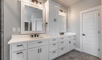 3601 SW Aurora Ln, Bentonville, AR 72713