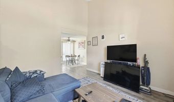 2566 White Oak Pl 6, Escondido, CA 92027