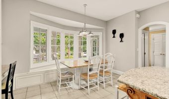 5606 WILSON Ln, Bethesda, MD 20814