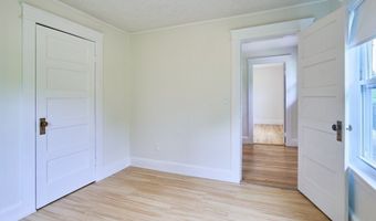 304 South St, Auburn, MA 01501