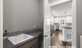 7400 Watermark Dr, Allendale, MI 49401