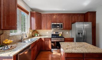 20430 CHETWOOD Ter, Ashburn, VA 20147