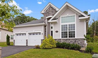 21 AURORA Cir, Barnegat, NJ 08005