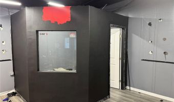 215 E MAIN St, Apopka, FL 32703