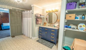 215 Bristol Ave, Andrews, NC 28901
