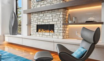 307 Windy Crest Dr, Ann Arbor, MI 48105