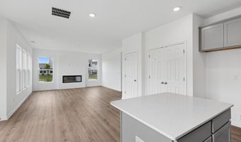 4050 Dutton Dr, Bargersville, IN 46106