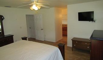 2600 30th St, Bell, FL 32619