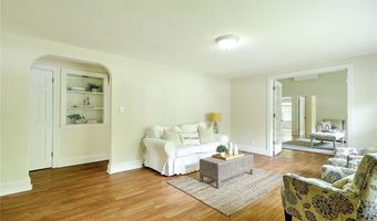 278 Sowams Rd, Barrington, RI 02806