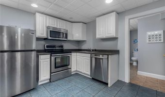 15 Sophia Cir, North Kingstown, RI 02852