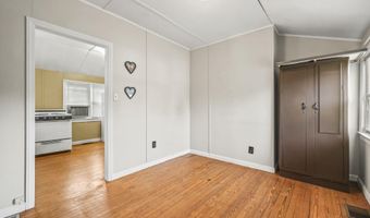 17 Cedar Ave, North Middletown, NJ 07748