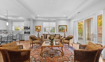 8111 RIVER Rd 116, Bethesda, MD 20817