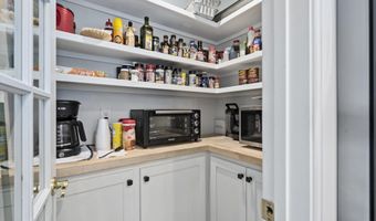 4021 Blue Jay St, Bay St. Louis, MS 39520