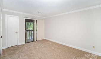 7925 Charter Oak Ln, Charlotte, NC 28226