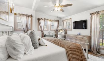 782 Water St, Biloxi, MS 39530