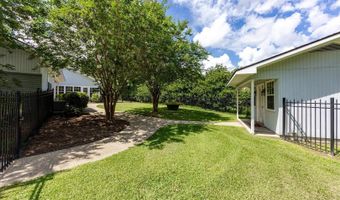 8675 W Fairway Dr, Baton Rouge, LA 70809